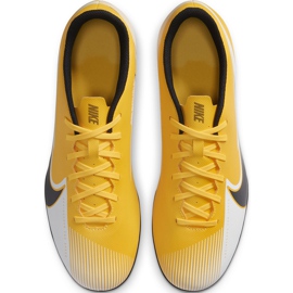 Nike Mercurial Vapor 13 Club FG / MG AT7968 801 soccer shoes orange yellow 1