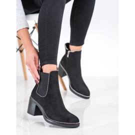 Bella Star Decorated Chelsea Boots black 1