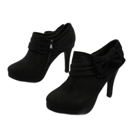 Black boots on a high heel with an elastic Fharvix 2