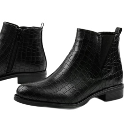 Black boots with a zipper from Chesser 1