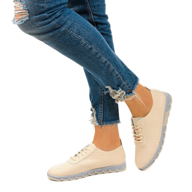 JH8686-3 beige sneakers 1