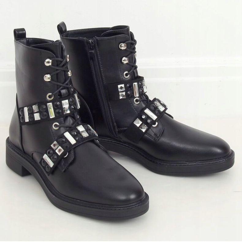 Black Workers with stones BH307 Black 1