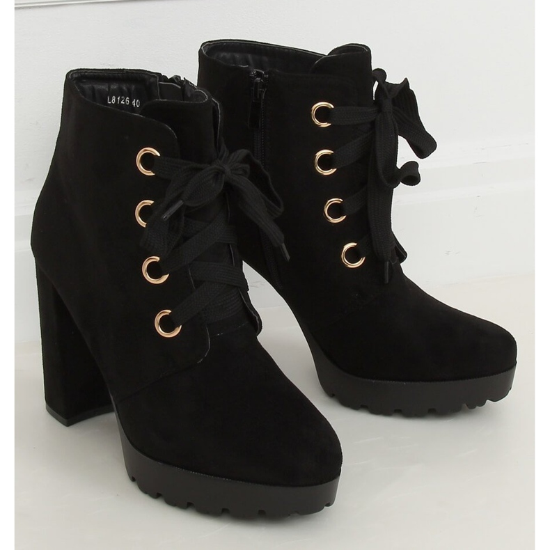 Black L8126 Black platform boots 2