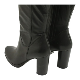 Arka Leather boots on the Arek 7322 pillar black 2