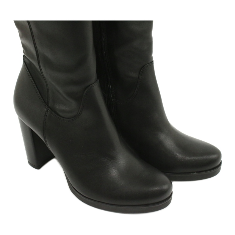 Arka Leather boots on the Arek 7322 pillar black 3