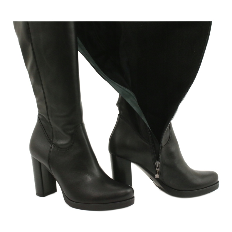 Arka Leather boots on the Arek 7322 pillar black 4