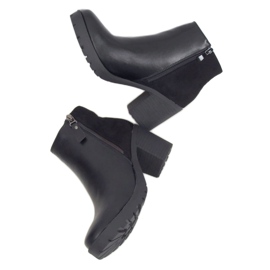 Black boots with wide heels 15-20 Black 1