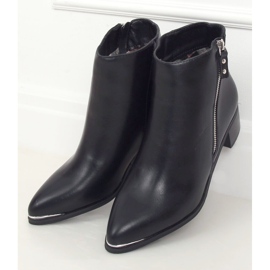 Boots almond black toe caps 88168 Black 1