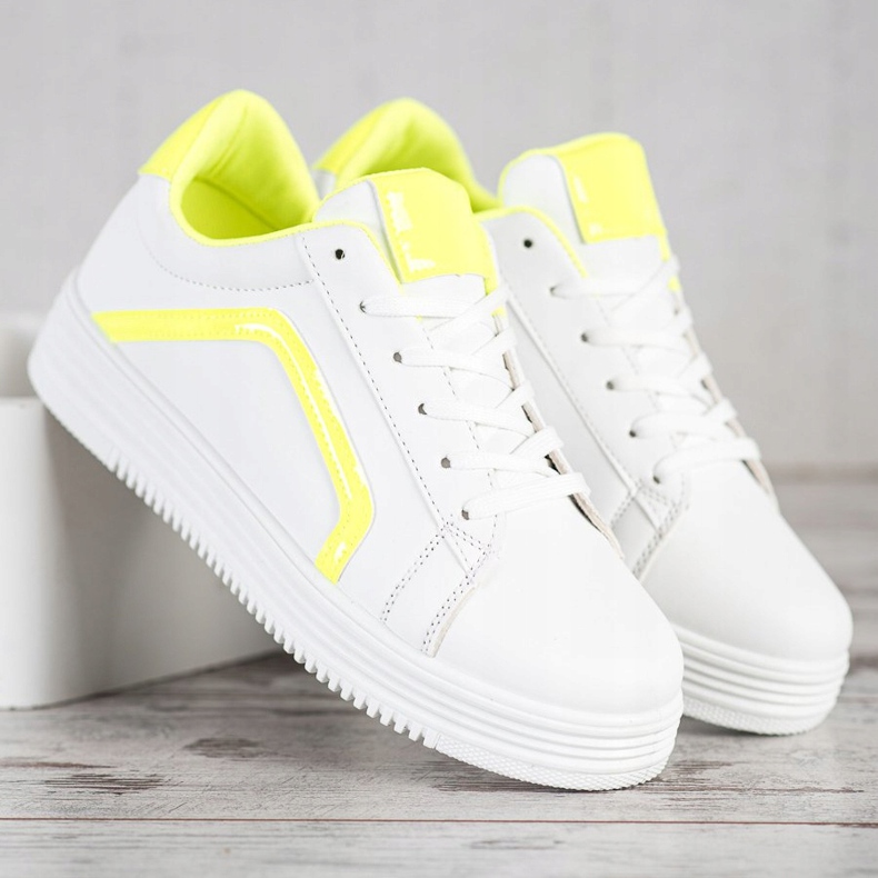 SHELOVET Fashionable Sports Shoes white 2