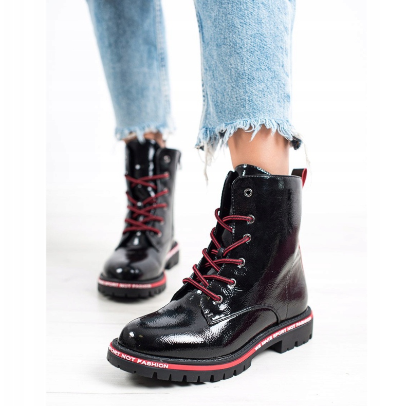 Goodin Varnished Trappers black red 1