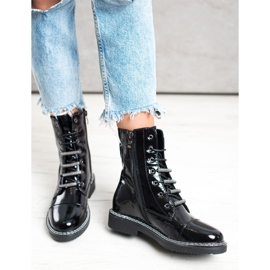 Goodin Lace-up Lacquered Booties black 1