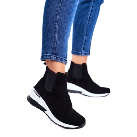 Vinceza Women's Sport Shoes Sneakers Black Leather 21-7781 white 1