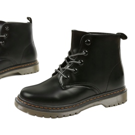 Black TL143-2 workery boots 1