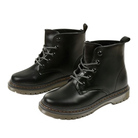 Black TL143-2 workery boots 2