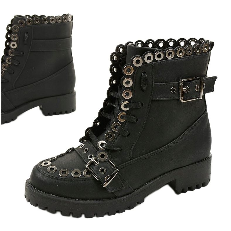 Black insulated boots with a 1370-1 buckle 1