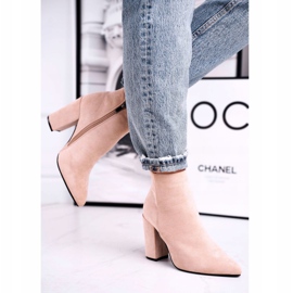FW1 Women's Boots on a high heel Suede Beige Sharks 2
