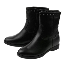Black boots with a hidden wedge and Nambi letters 2