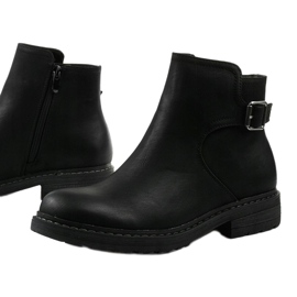 Black flat insulated Woodbreath boots 1