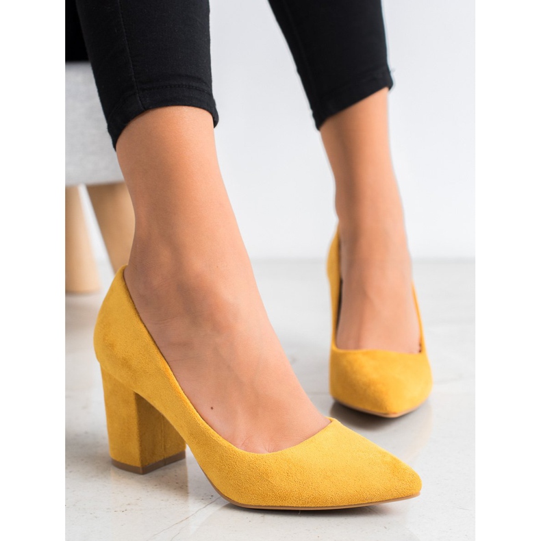 Nio Nio Yellow Pumps 2 Nio Nio Yellow Pumps 2