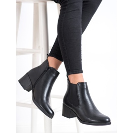 J. Star Boots On A Low Post black 1