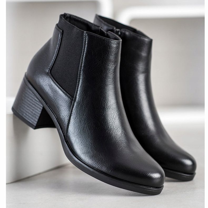 J. Star Boots On A Post black 1