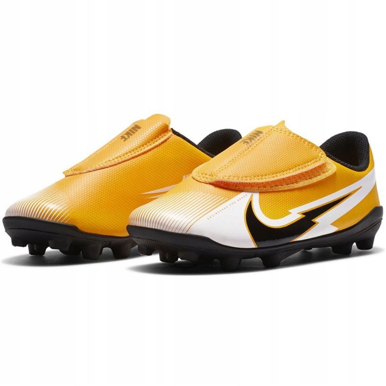 Nike Mercurial Vapor 13 Club Mg PS (V) Jr AT8162 801 soccer shoes yellow yellow 1