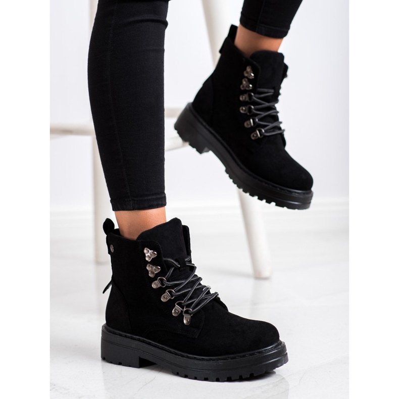 Bestelle Trappers On The Platform black 1