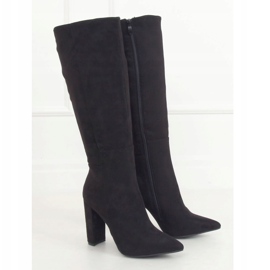 Black boots on the post black NS072P Black 1