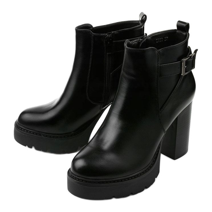 Black ankle boots with Forestcreek zipper 2