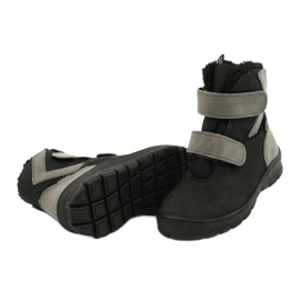 Black boots with a Mazurek 1351 membrane grey 3