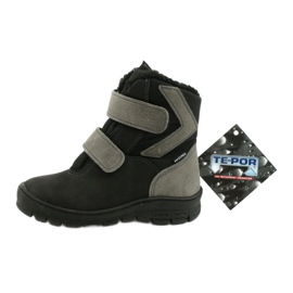 Black boots with a Mazurek 1351 membrane grey 5