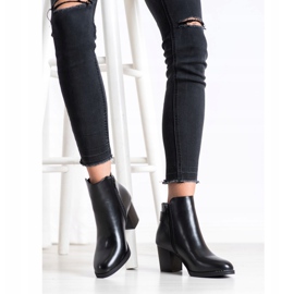 J. Star Comfortable boots on a post black 1