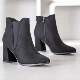 Lovery Suede Booties With A Zipper black 1