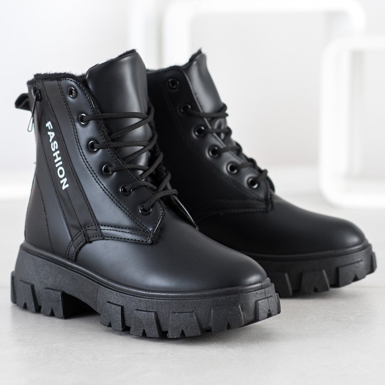 SHELOVET Fashionable Black Trappers 1