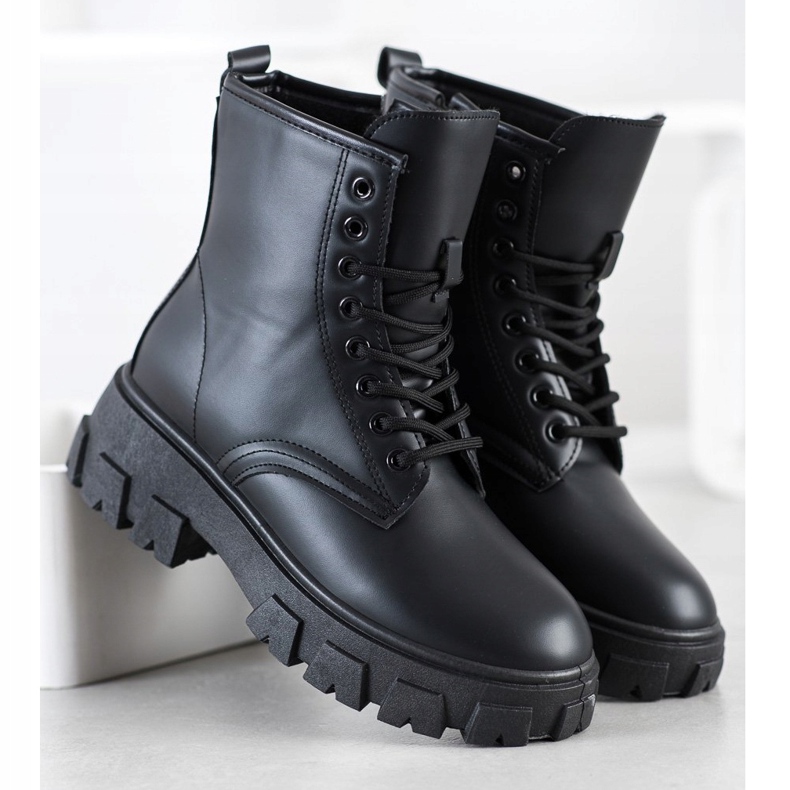 SHELOVET Boots On The Platform black 2