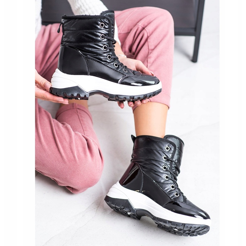 SHELOVET Comfortable black snow boots 1 SHELOVET Comfortable black snow boots 1