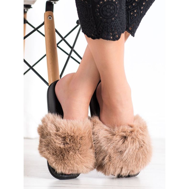 SHELOVET Comfortable Fur Slippers beige 2