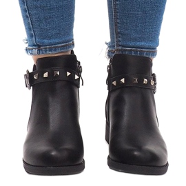 Solid, insulated Chelsea boots CH-90 Black 2