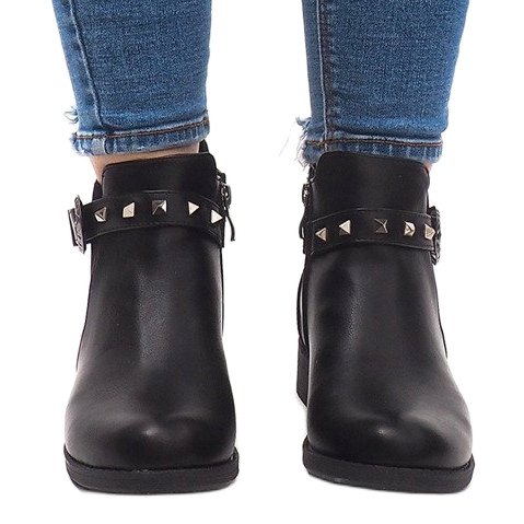 Solid, insulated Chelsea boots CH-90 Black 2