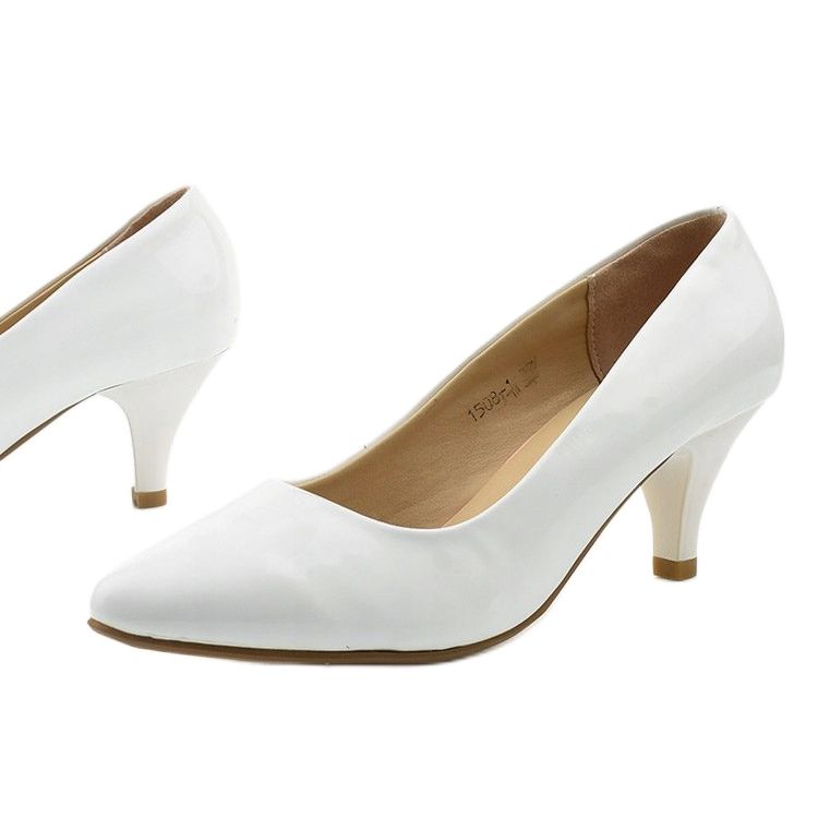 Classic white Deloney duck heels 1
