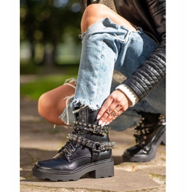 Seastar Workers With Studs black 2