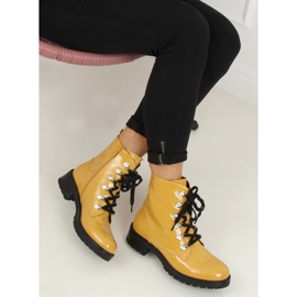 Yellow lacquered boots 7982-PA Yellow 1