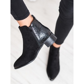 Kayla Stylish boots on a low post black 2