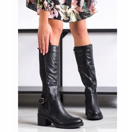 Flyfor Comfortable Black Boots 1