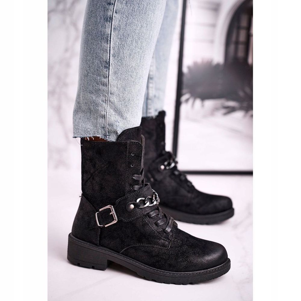 black worker boots