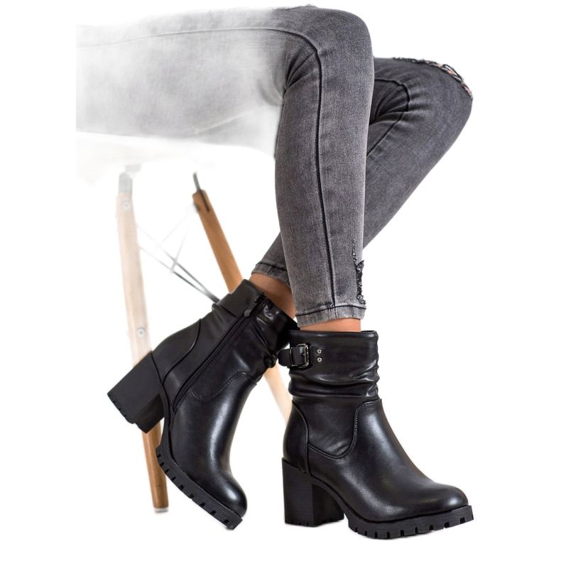 SDS High boots with insulation black 2