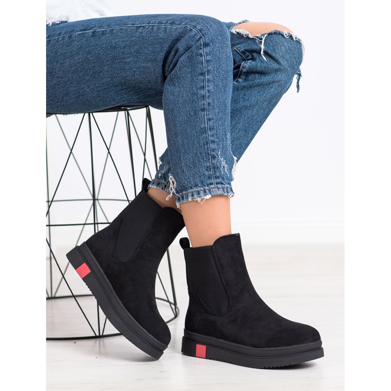 Gogo Slip-on Boots On The Platform black 2