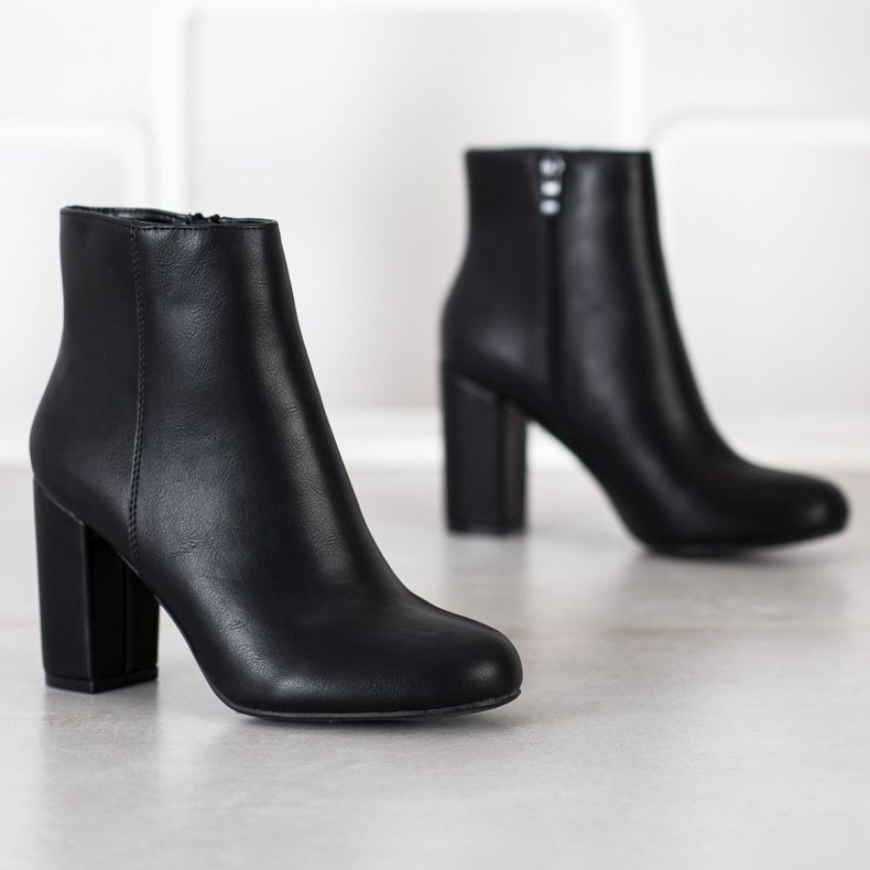Danic Classic boots black 1