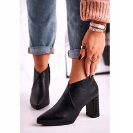 Women's boots on the post Sergio Leone black BT497 1