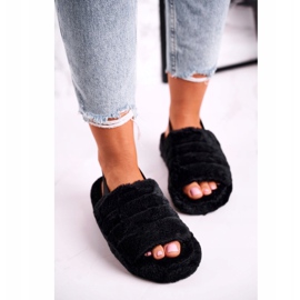 FJ1 Women's Slippers on the Fur Platform Black Snowflake 1